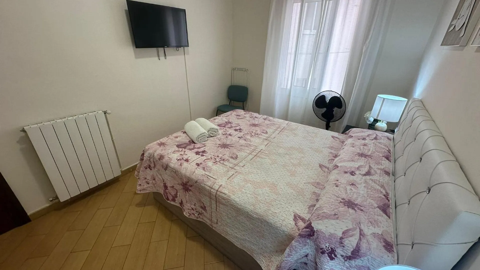 Bed & Breakfast Valencia Habitaciones Barcelona Spanje